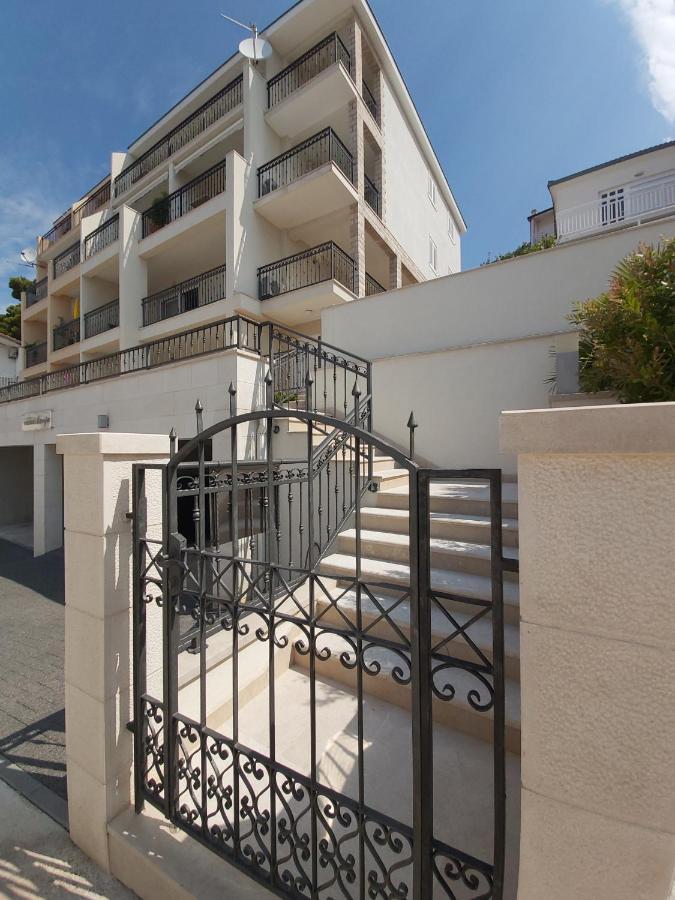 Apartments Marija Brela Zewnętrze zdjęcie